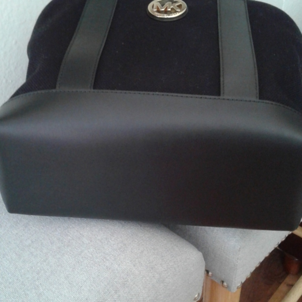 Hand bag - Picture 2 of 4